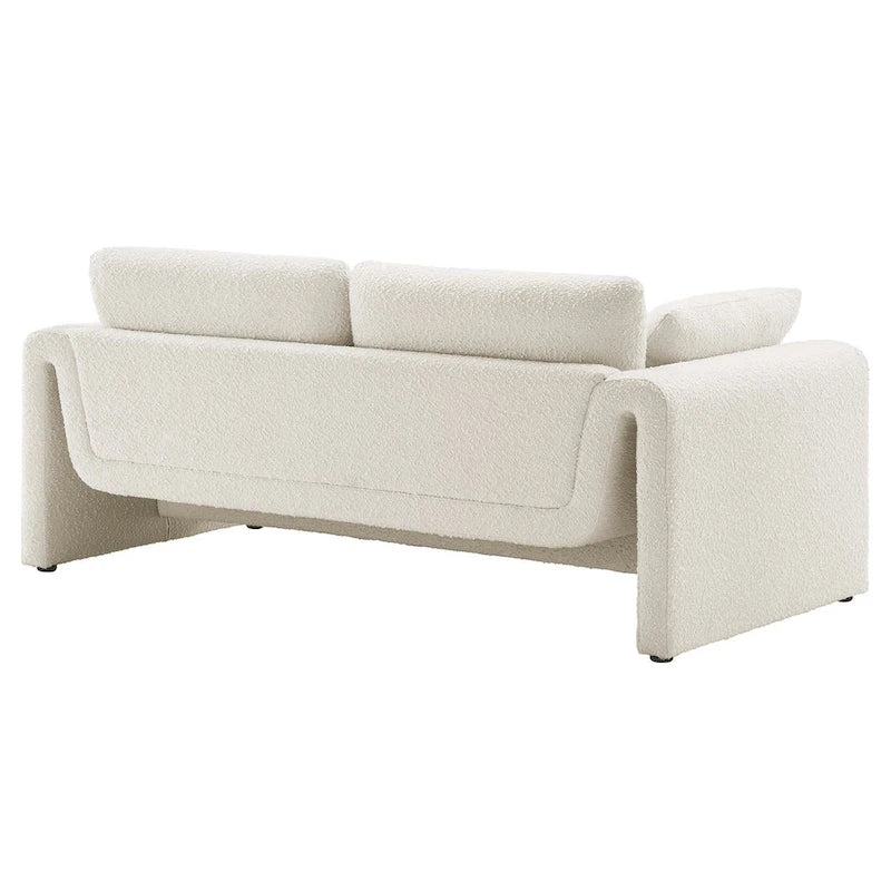 Sofa z buklé látky